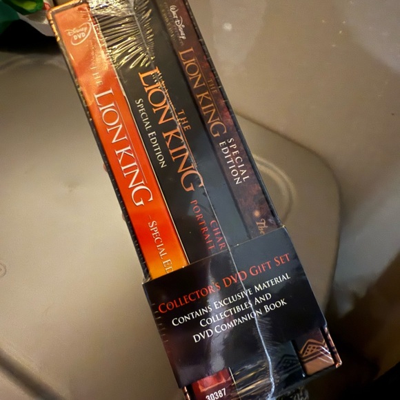 Lion King DVD - Picture 3 of 3